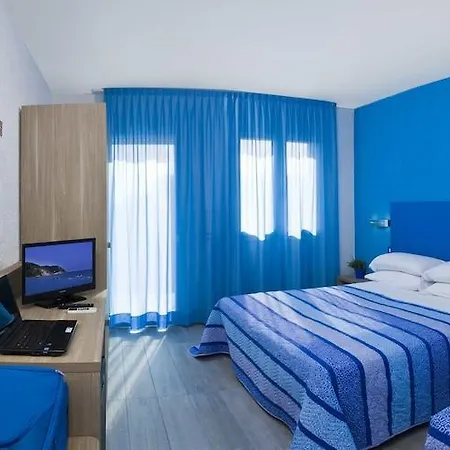 Napoleon 4* Pesaro