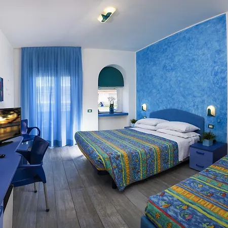 Napoleon 4* Pesaro